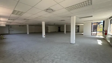 WhatsApp Image 2024-12-19 at 15.51.44 (2) Large.